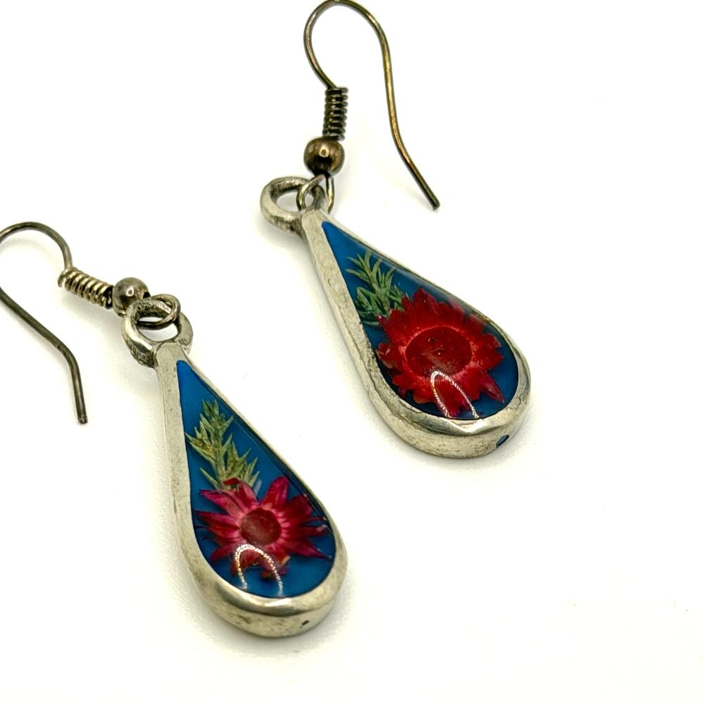 Vintage 70s Mexico Red Pressed Flower Resin Silver Tone Teardrop Earrings